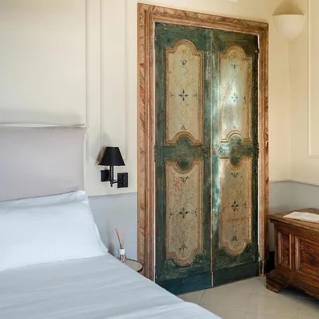 Vettica Villa *